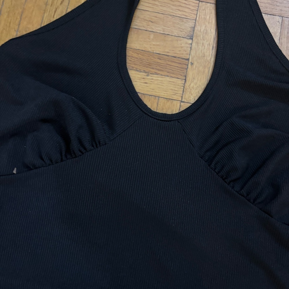 Crop top plus size halter top - Picture 5 of 5